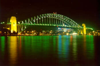 sydney_bay_bridge.JPG