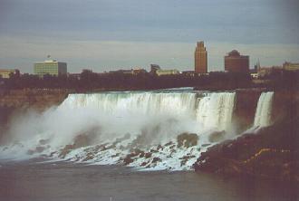 niagara2.jpg (9898 byte)